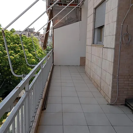 Pensionat Royal 3 Opposite Nalu Bar