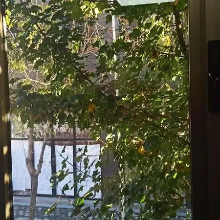 بيت ضيافة Tag Hostel تيرانا