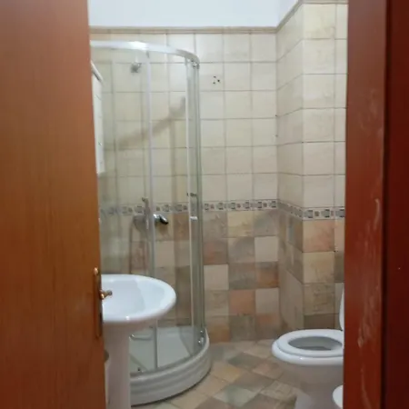 Royal 3 Opposite Nalu Bar *