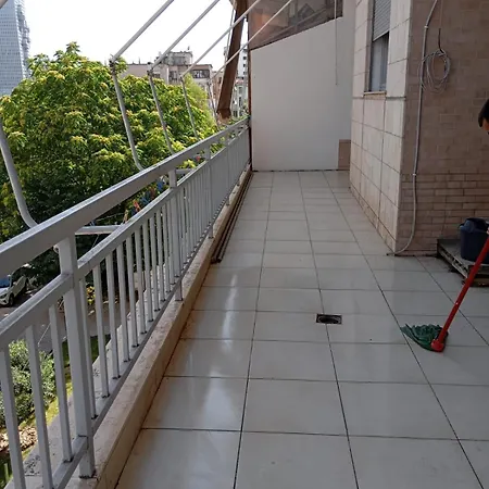 Royal 3 Opposite Nalu Bar Гостевой дом *